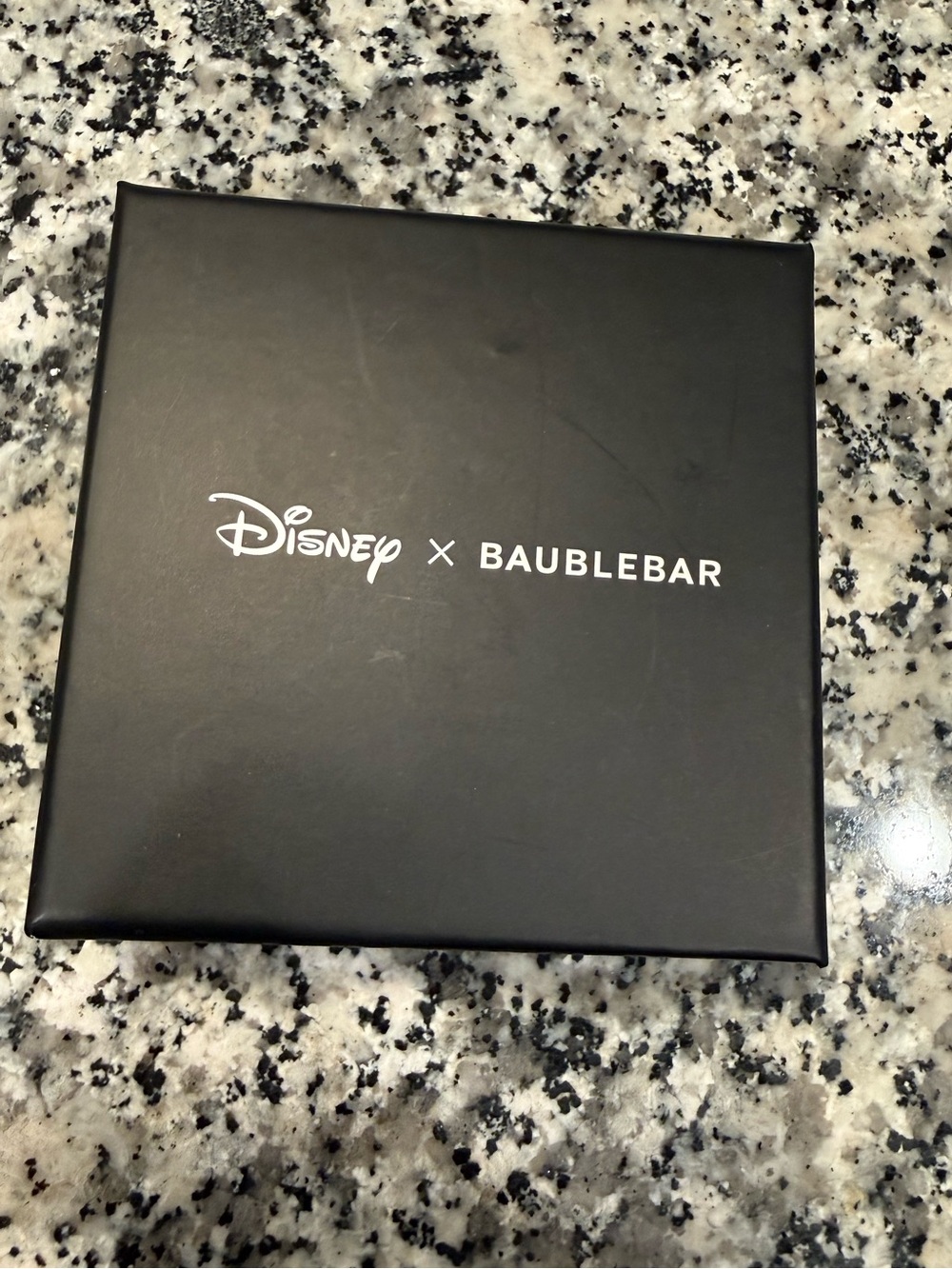 Disney x BaubleBar Fall Minnie Mouse Earrings - Picture 3 of 3